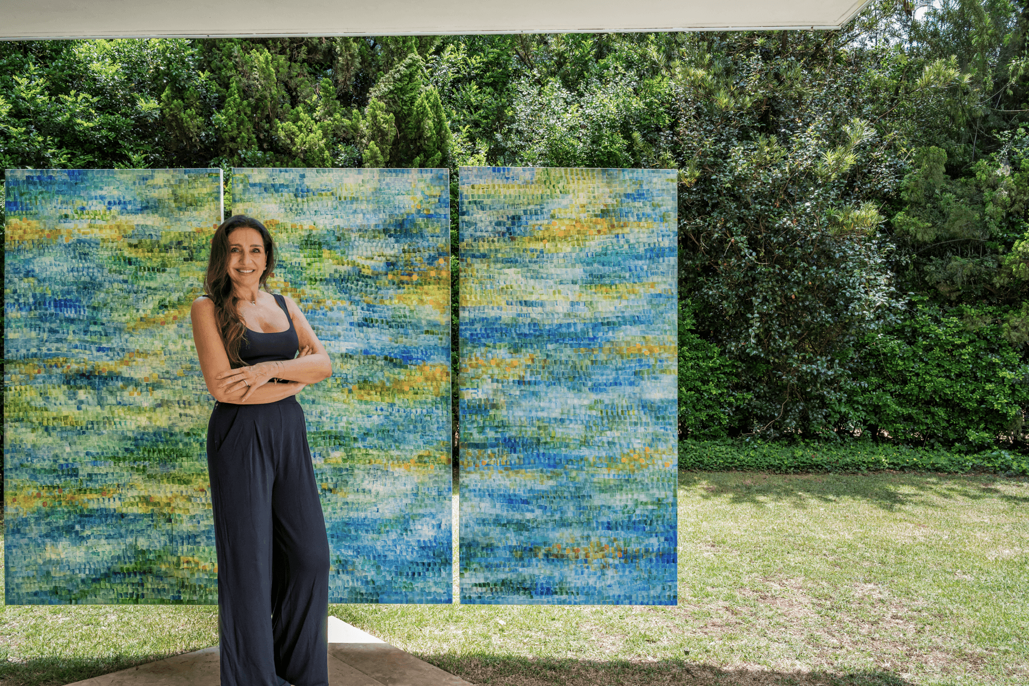 Silvia Chohfi no ateliê